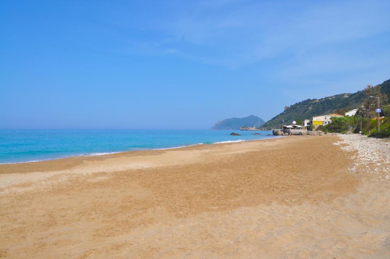 Studio Apartments Maria With Pool And Amazing View - Agios Gordios Beach מראה חיצוני תמונה